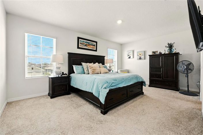 Image No.23-5 Bed Property for sale