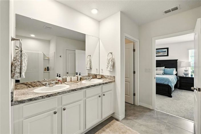 Image No.27-5 Bed Property for sale