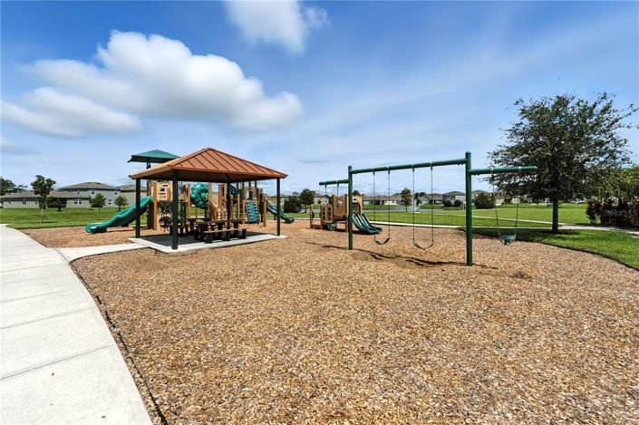 Image No.44-5 Bed Property for sale