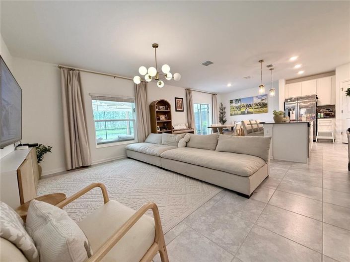 Image No.4-4 Bed Property for sale