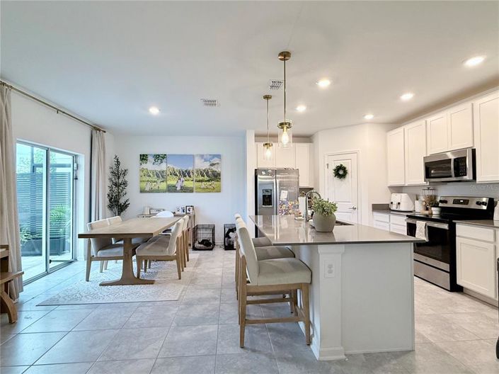 Image No.6-4 Bed Property for sale