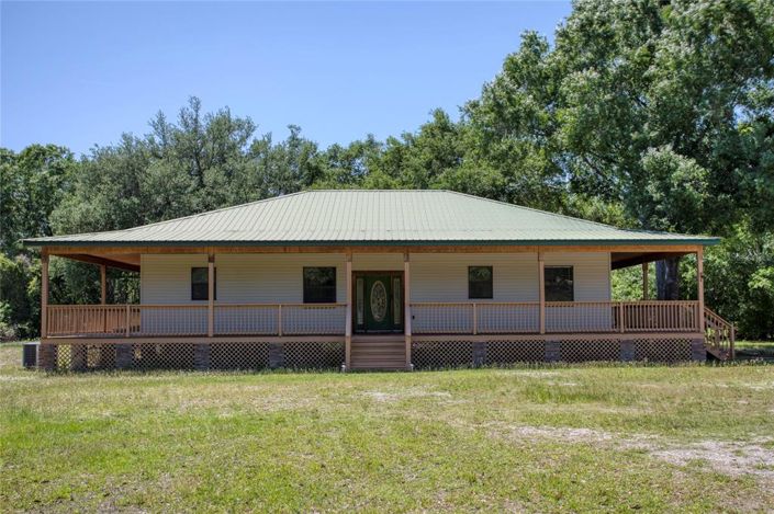 Image No.17-3 Bed Property for sale