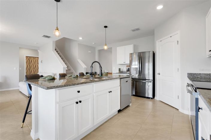 Image No.11-5 Bed Property for sale