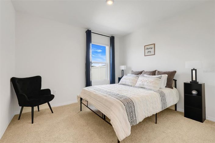 Image No.19-5 Bed Property for sale