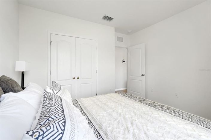 Image No.20-5 Bed Property for sale