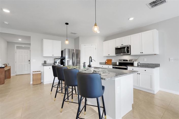 Image No.9-5 Bed Property for sale