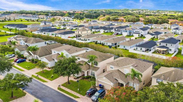 Image No.2-5 Bed Property for sale