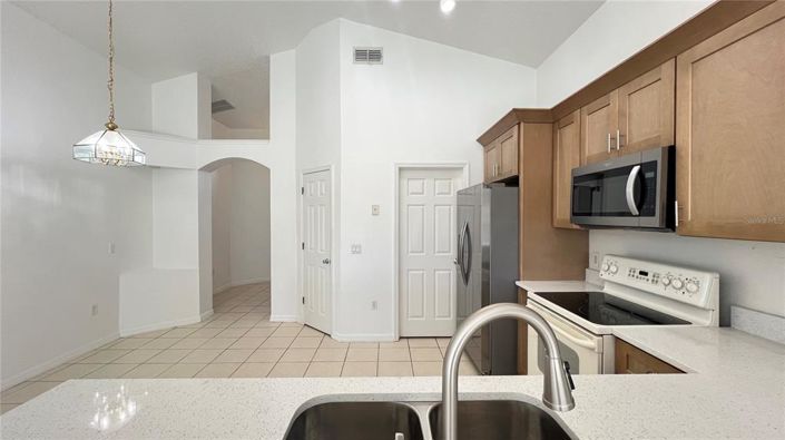 Image No.18-3 Bed Property for sale