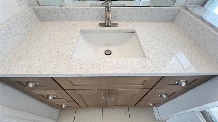 Image No.27-3 Bed Property for sale