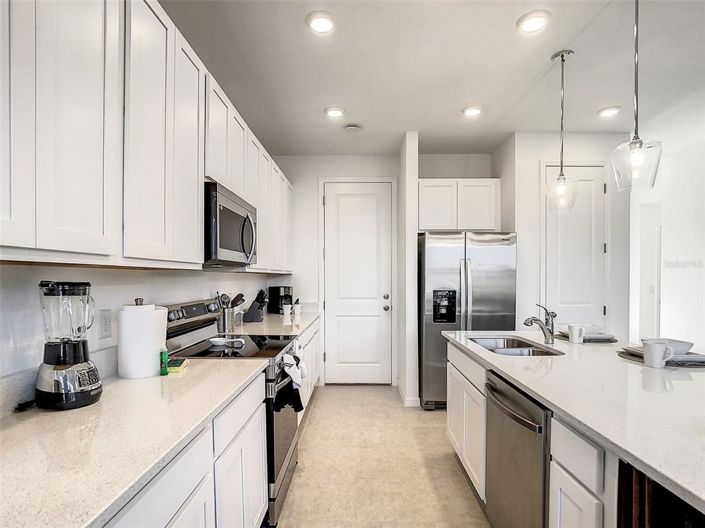 Image No.12-3 Bed Townhouse for sale