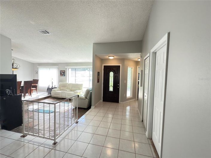 Image No.4-4 Bed Property for sale