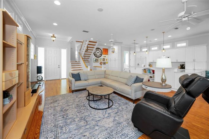 Image No.15-2 Bed Property for sale