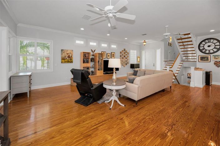 Image No.16-2 Bed Property for sale