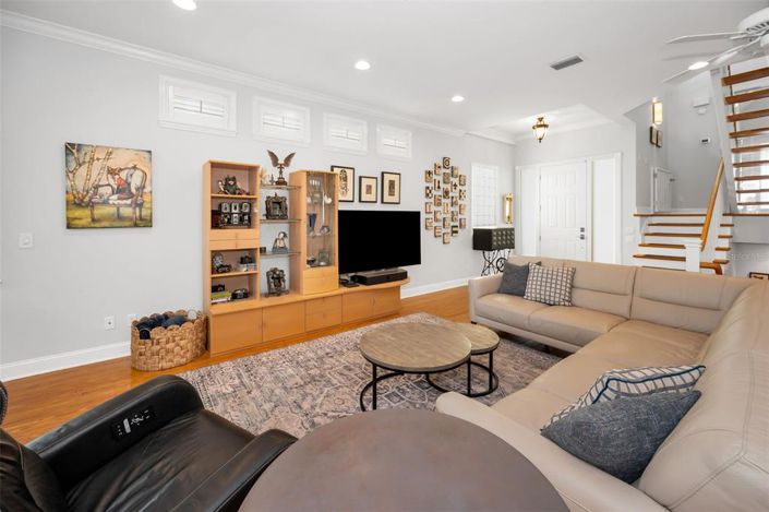 Image No.17-2 Bed Property for sale