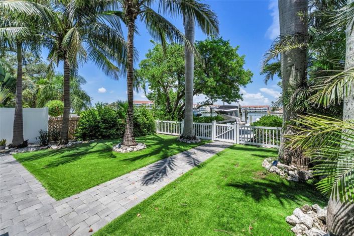 Image No.64-2 Bed Property for sale