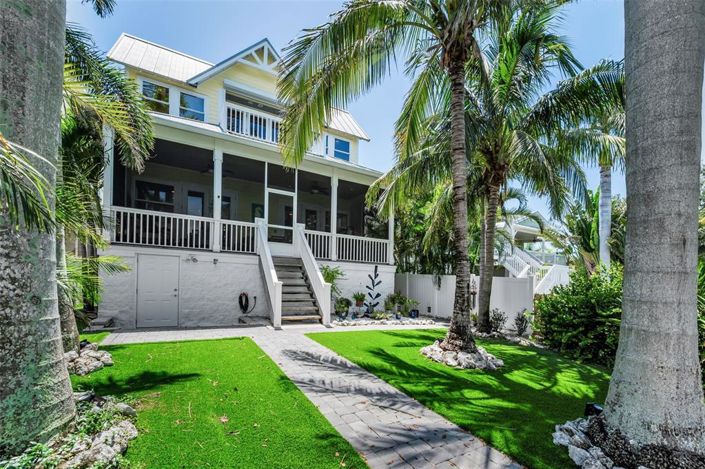 Image No.66-2 Bed Property for sale