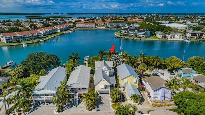 Image No.72-2 Bed Property for sale