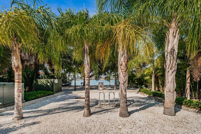 Image No.73-2 Bed Property for sale