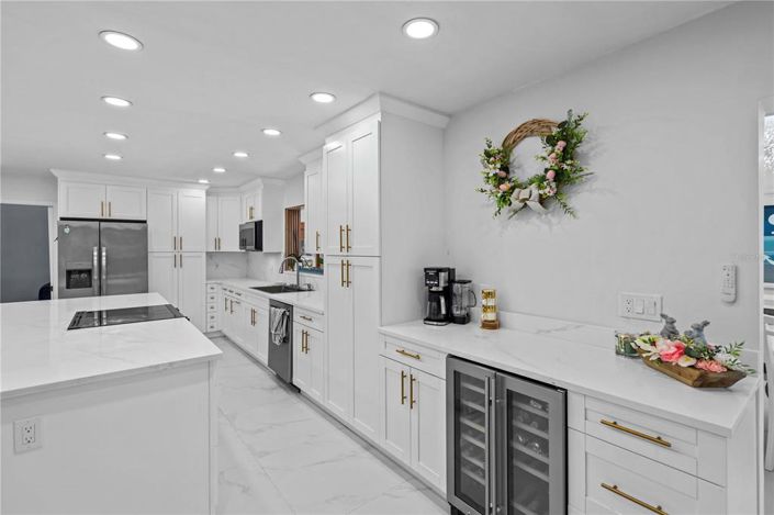 Image No.11-4 Bed Property for sale