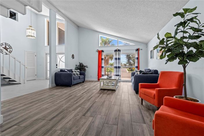 Image No.19-4 Bed Property for sale