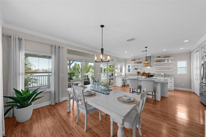 Image No.12-3 Bed Property for sale