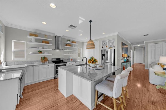 Image No.17-3 Bed Property for sale