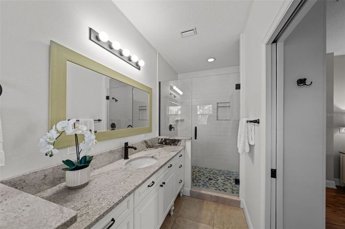 Image No.29-3 Bed Property for sale