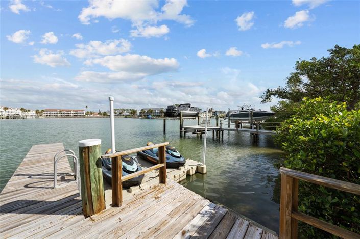 Image No.56-3 Bed Property for sale