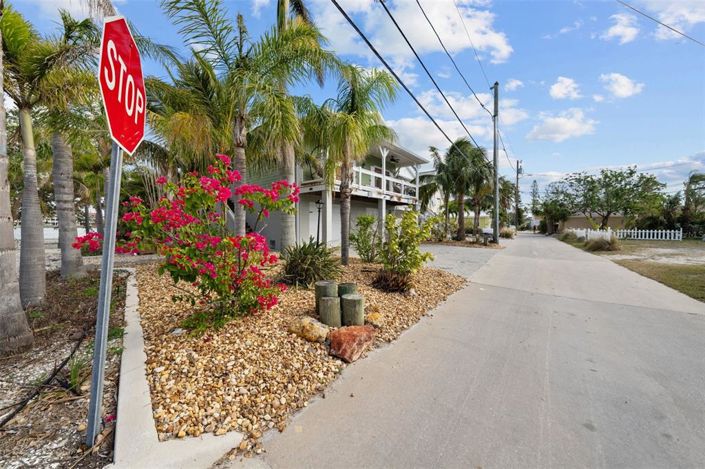 Image No.68-3 Bed Property for sale