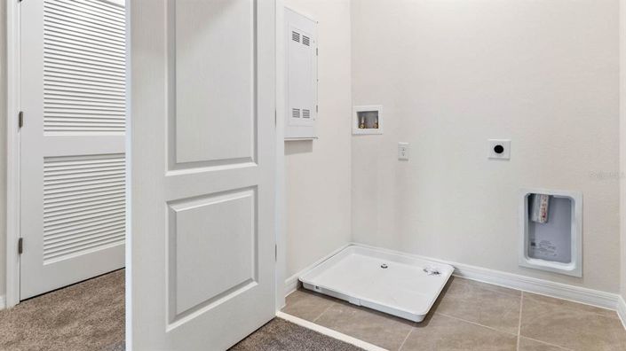 Image No.20-3 Bed Townhouse for sale