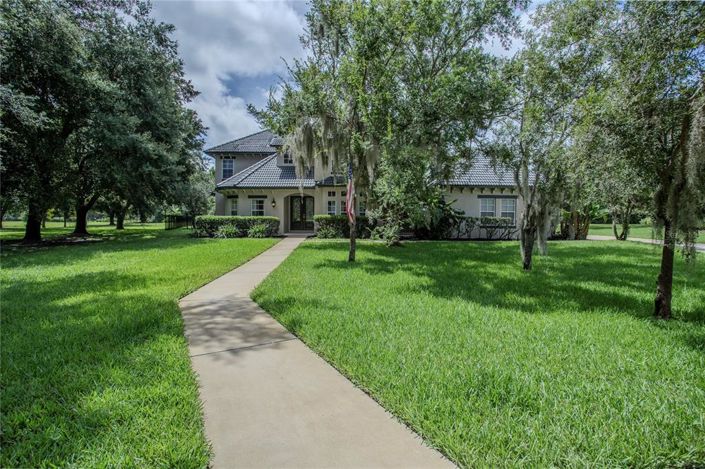 Image No.31-6 Bed Property for sale