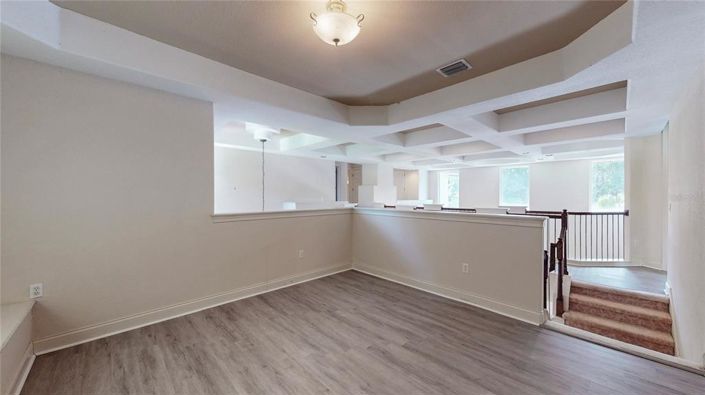 Image No.39-6 Bed Property for sale