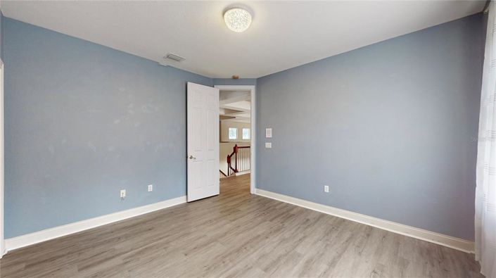 Image No.43-6 Bed Property for sale