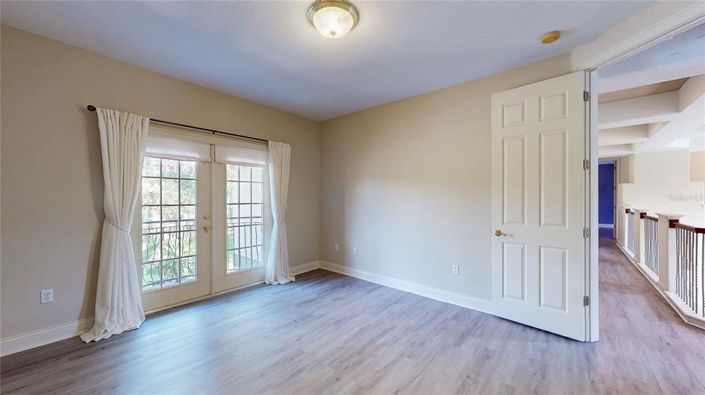 Image No.45-6 Bed Property for sale