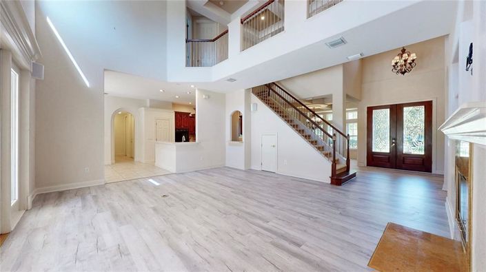 Image No.5-6 Bed Property for sale