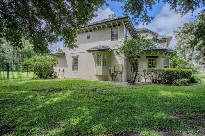 Image No.63-6 Bed Property for sale