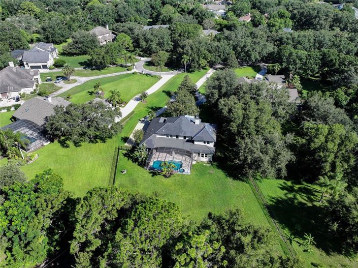 Image No.65-6 Bed Property for sale