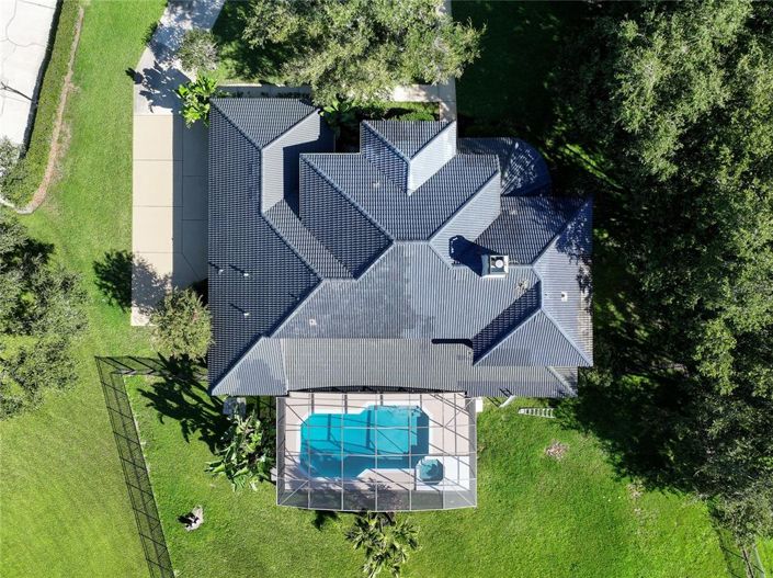 Image No.67-6 Bed Property for sale