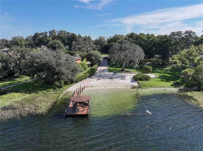 Image No.77-6 Bed Property for sale