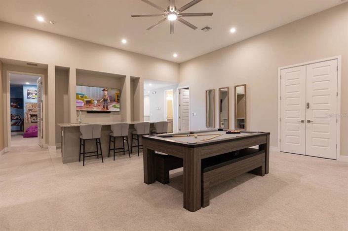 Image No.18-7 Bed Property for sale