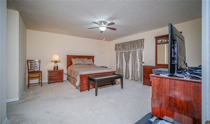 Image No.14-4 Bed Property for sale