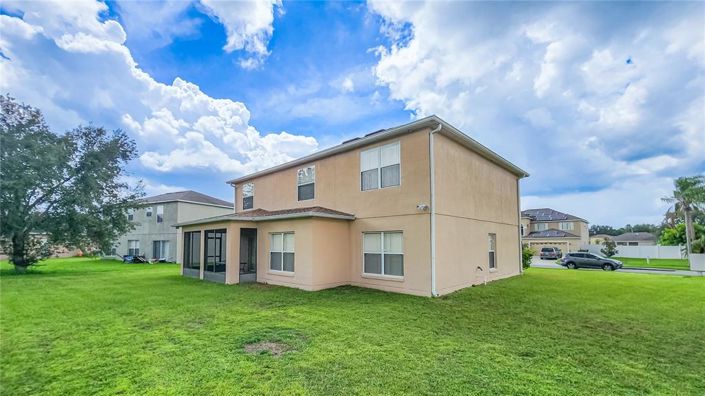 Image No.26-4 Bed Property for sale