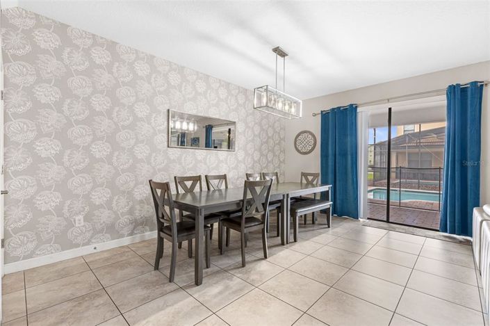 Image No.13-8 Bed Property for sale