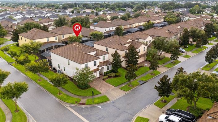 Image No.43-8 Bed Property for sale