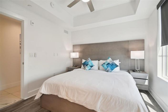 Image No.12-2 Bed Property for sale