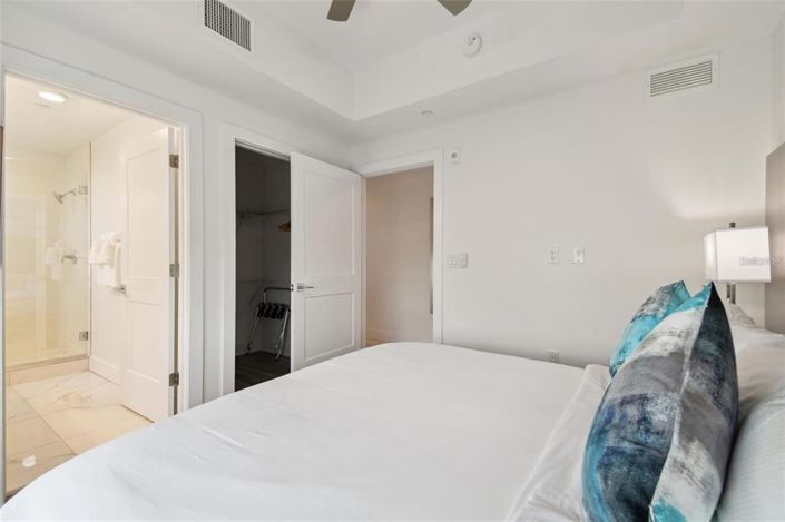 Image No.13-2 Bed Property for sale