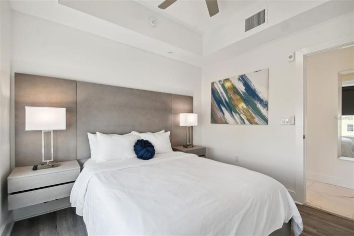 Image No.18-2 Bed Property for sale