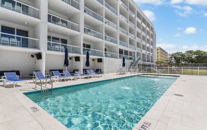 Image No.3-2 Bed Property for sale