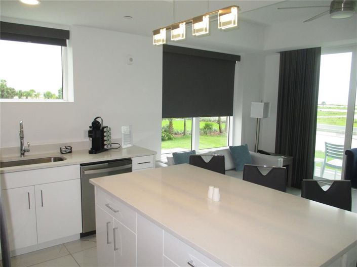 Image No.8-2 Bed Property for sale