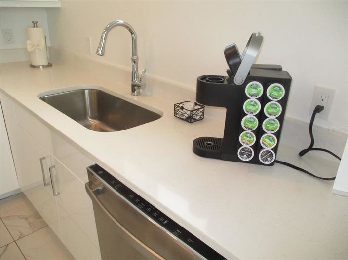 Image No.9-2 Bed Property for sale